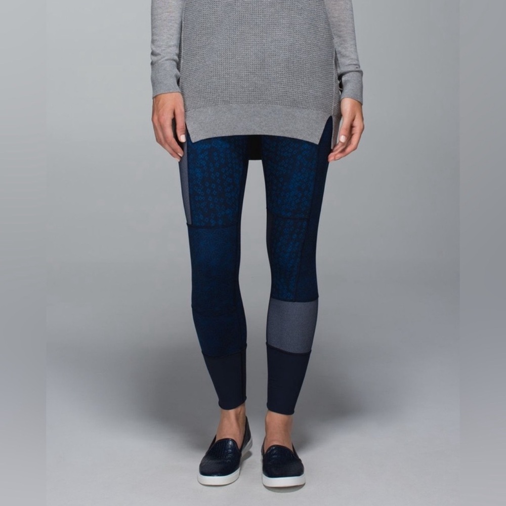 lululemon athletica Navy Blue and Gray Paneled Leggings